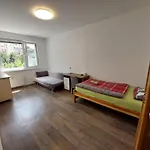 Homestay Utulne Ubytovanie V Meste Presov - 4 Osoby - Sukromna Uzamykatelna Izba, Rychle A Stabilne Wi-Fi, Smart Tv-55 Palcov, Bezplatne Parkovanie, Pracka, Susicka A Plne Vybavena Kuchyna Presov
