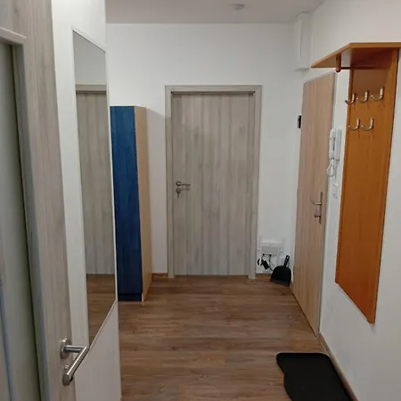 Privatunterkunft Utulne Ubytovanie - 4 Osoby - Sukromna Uzamykatelna Izba