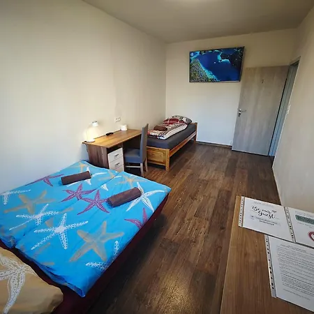 Privatunterkunft Utulne Ubytovanie - 4 Osoby - Sukromna Uzamykatelna Izba *